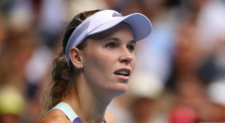 Wozniacki se retira del tenis con derrota ante Jabeur en Melbourne