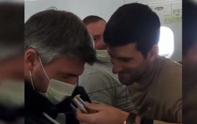 [VIDEO] Novak Djokovic «molesta» a Ivanisevic en pleno vuelo