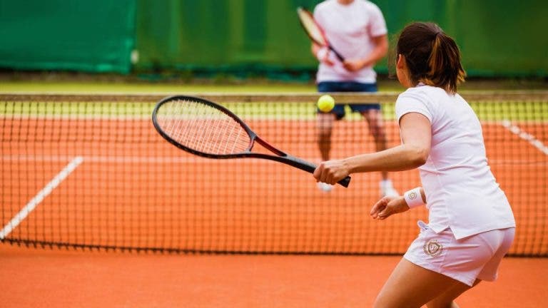 En Rusia y Suecia aún se puede practicar tenis en los clubes
