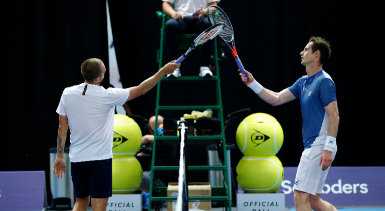 Andy Murray cae en las semifinales del ‘Battle of the Brits’