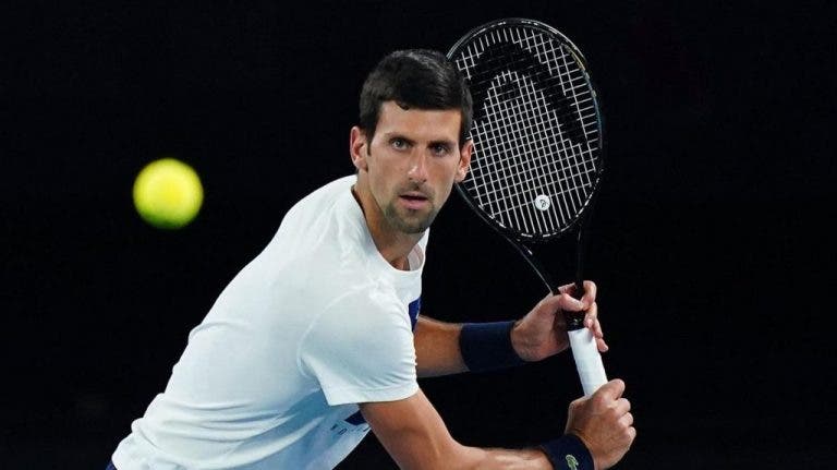 Exentrenador de Novak Djokovic lo defiende ante las críticas