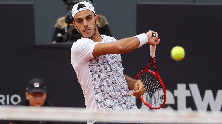 Fran Cerundolo supera a Pedro Martínez y avanza en el ATP de Queen’s