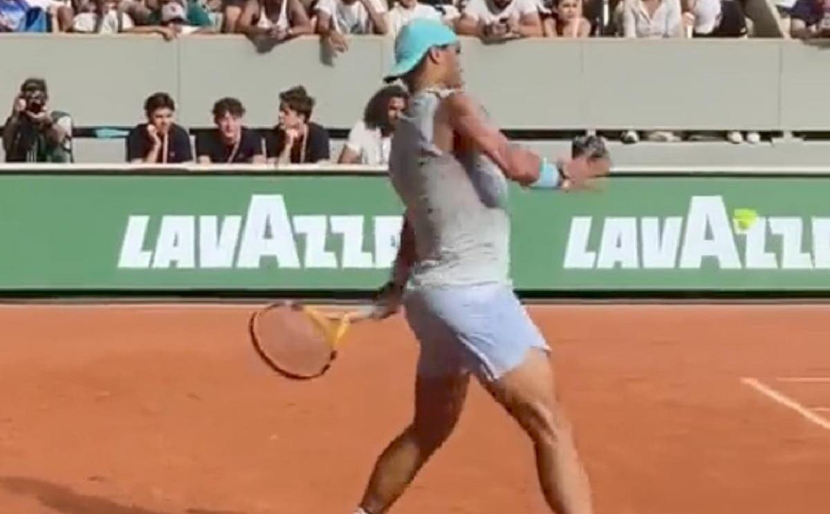 Video: Rafa Nadal ya se entrena en la Philippe Chatrier