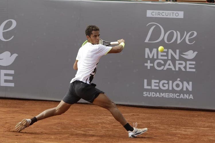 ¡Entró! Varillas vence a Jarry y hace historia para Perú en Roland Garros