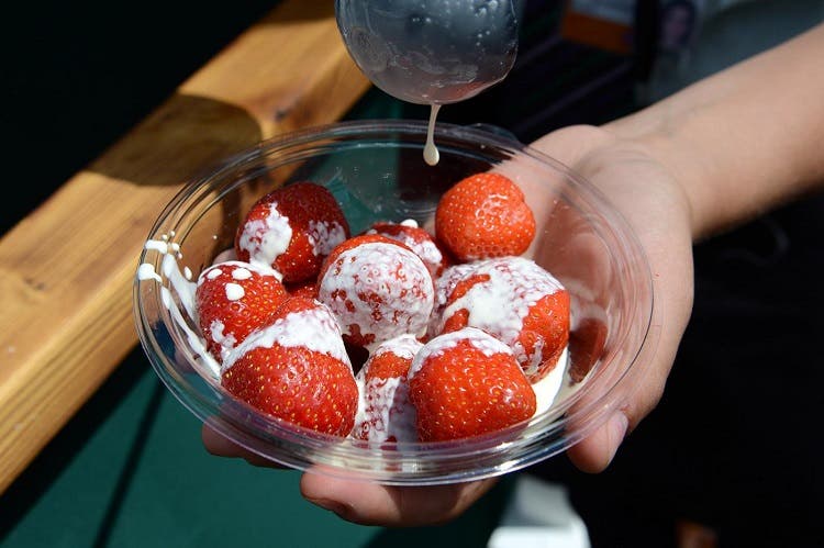 ¿Por qué se comen fresas con crema en Wimbledon?