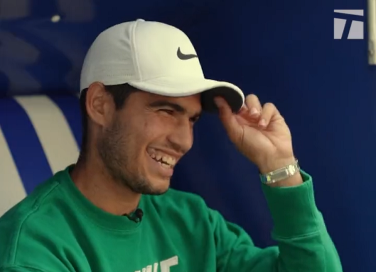 [VIDEO] Carlitos Alcaraz presenta su vestimenta de cara al US Open