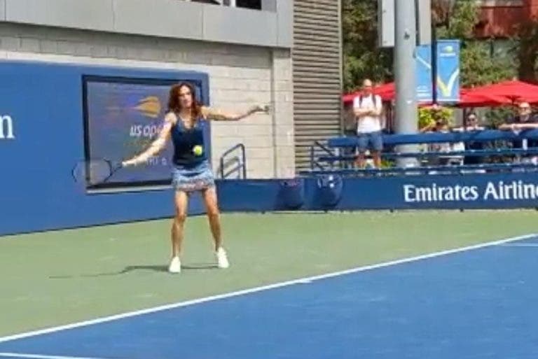 [VIDEO] Gaby Sabatini vuelve a jugar en el US Open
