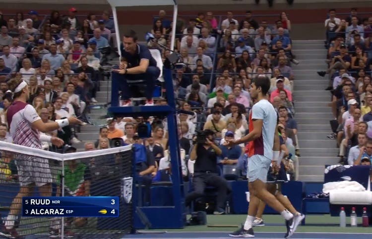 Polémica y aplausos: el gesto de Ruud con Alcaraz en la final del US Open