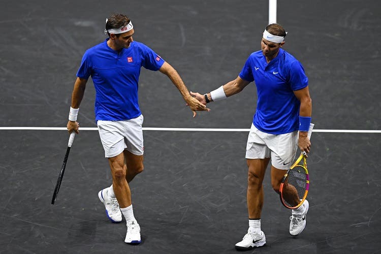 Roger Federer termina su carrera deportiva con una derrota infartante junto a Rafael Nadal
