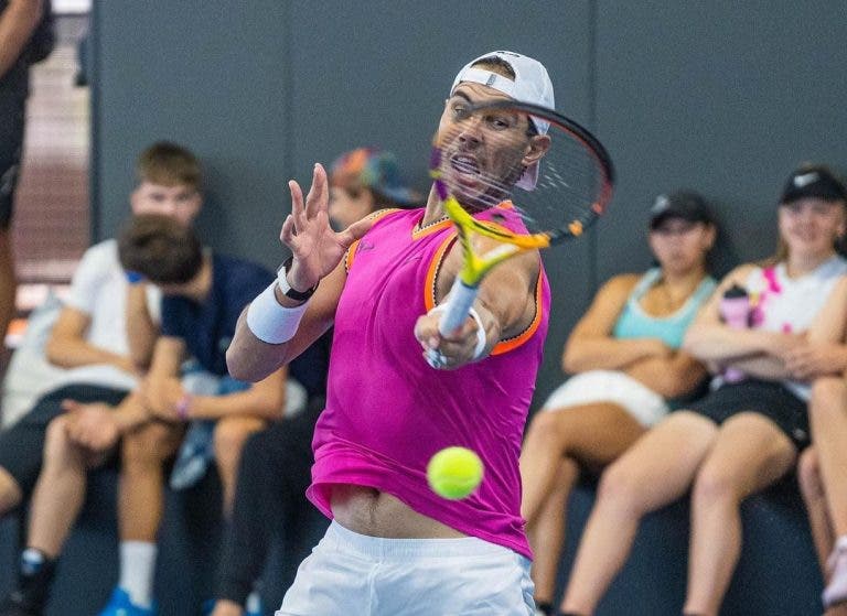 Rafa Nadal ya se entrena para el ATP Masters 1000 de París