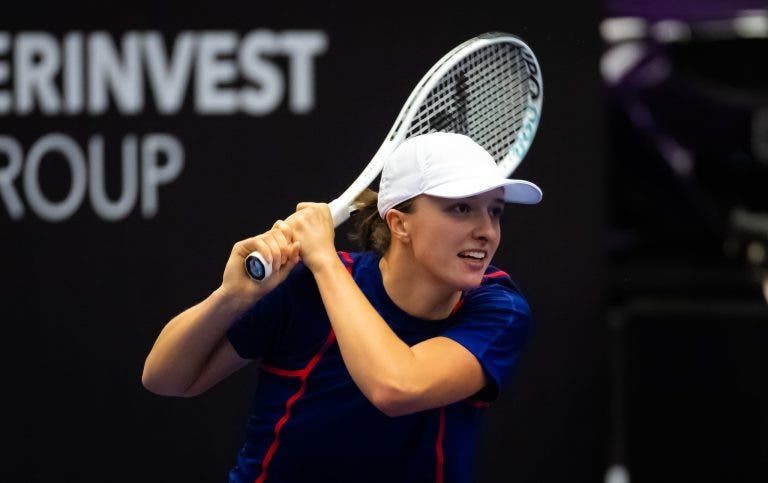 Iga Swiatek avanza a las semifinales del WTA 500 de Doha… ¡Sin jugar!