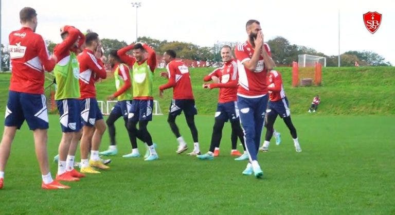 [VIDEO] Benoit Paire asombra a todos con su fútbol, en el entrenamiento del Brest