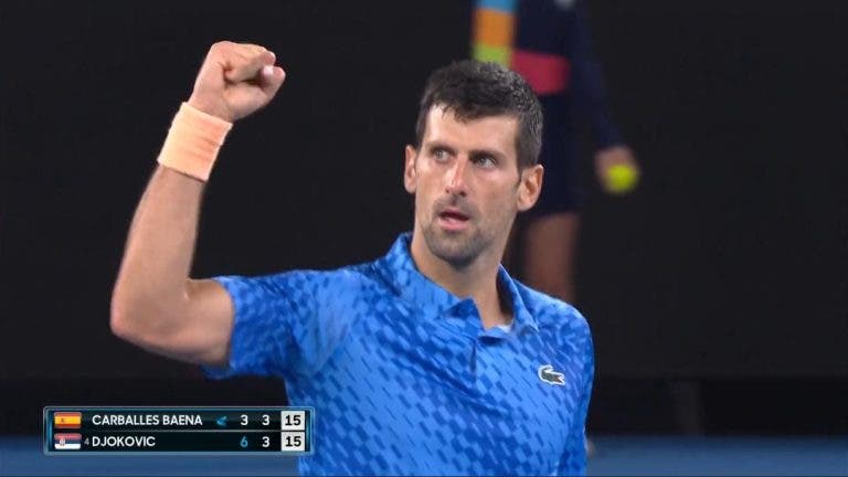 [VIDEO] Novak Djokovic se lleva uno de los puntos del día ante Carballes Baena