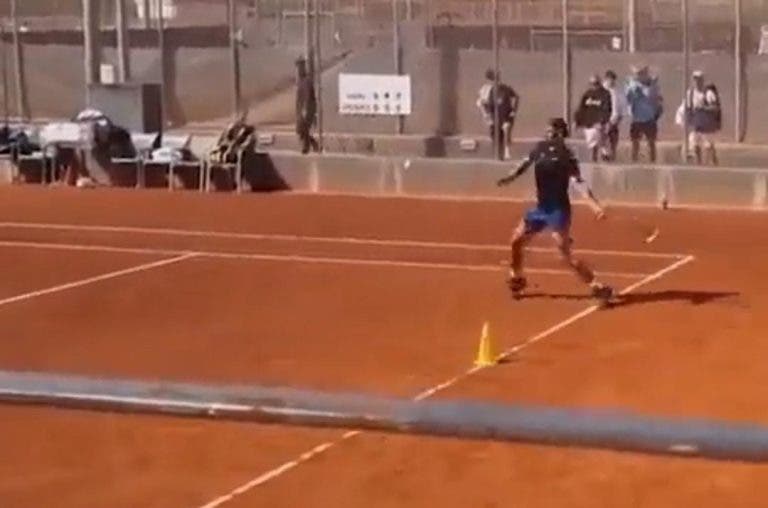 [VIDEO] Rafa Nadal se sigue entrenando en arcilla y prepara su vuelta al circuito