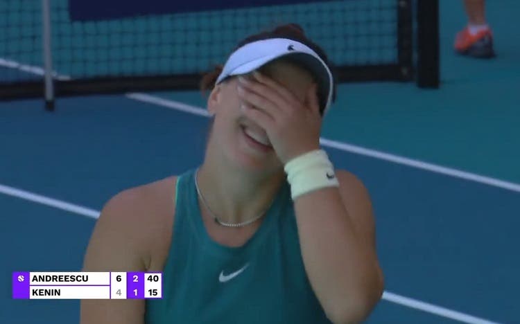 bianca-andreescu-blooper