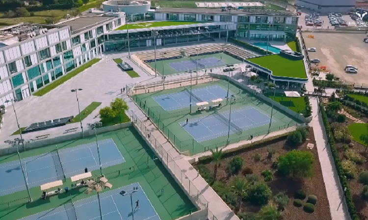 La Academia de Rafael Nadal refugia a tenistas ucranianos afectados por la Guerra
