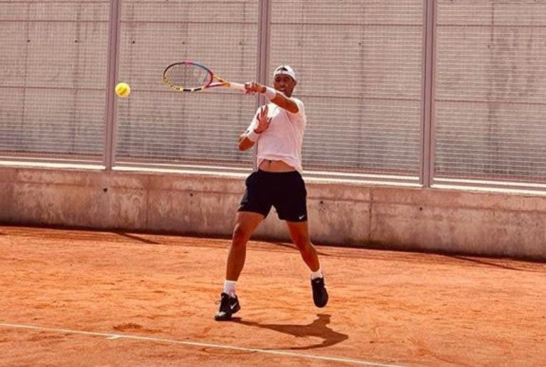 Rafael Nadal vuelve a entrenarse y Carlos Moyá da detalles de su regreso: «El objetivo es estar en Roma»