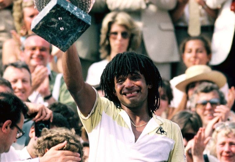 El emocionante homenaje de Le Coq Sportif a Yannick Noah a 40 años de su título en Roland Garros