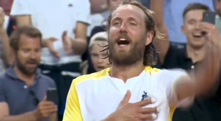 [VIDEO] El emocionante momento de Lucas Pouille cantando ‘La Marsellesa’ tras ganar en Roland Garros