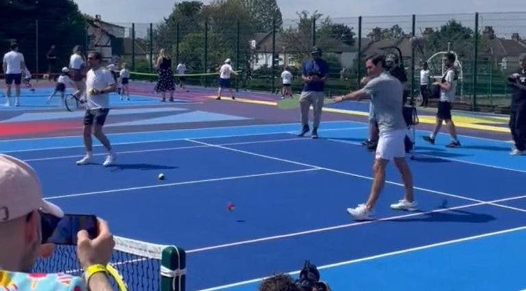 [VIDEO] Federer vuelve a jugar al tenis en Londres tras su retiro en la Laver Cup