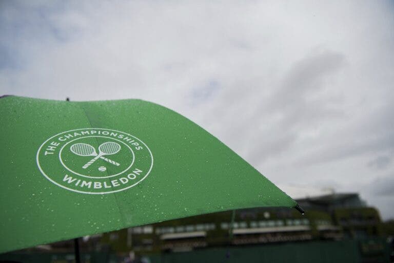 La lluvia reaparece y vuelve a suspender partidos en Wimbledon