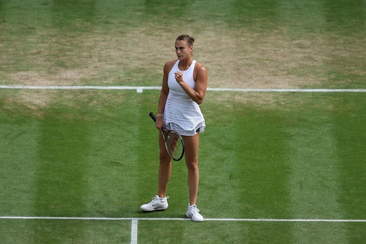 Sabalenka arrolla a Alexandrova y también está en cuartos de final en Wimbledon
