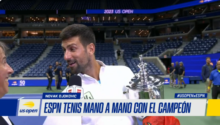 [VIDEO] Novak Djokovic festeja el US Open… ¡Cantando como Frank Sinatra!