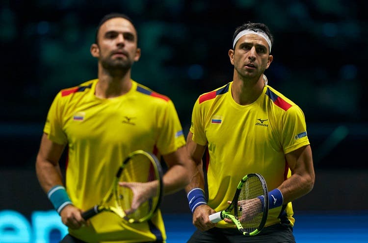 Colombia pierde en un final polémico y cae en Copa Davis en la despedida de Cabal y Farah
