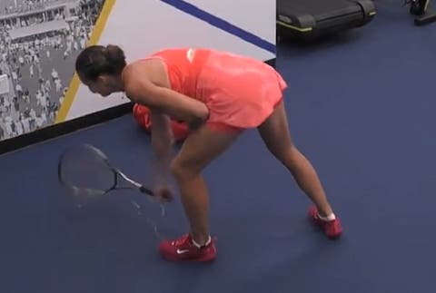 sabalenka-raqueta