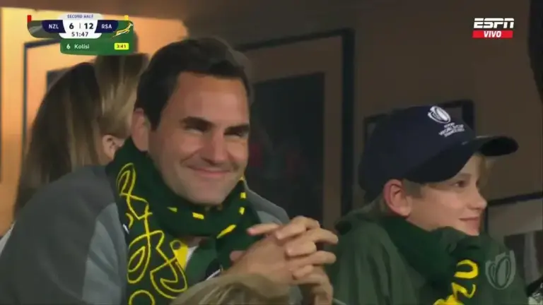 Roger Federer y Novak Djokovic disfrutaron de la final del Mundial de Rugby en Francia