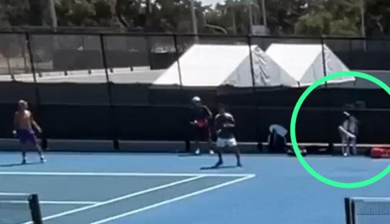 [VIDEO] La increíble mala suerte de Benjamin Lock: Recibe un raquetazo en un entrenamiento y debe retirarse de un Challenger