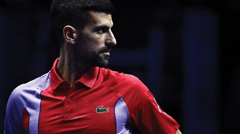 Novak Djokovic no tiene problemas en su debut y despacha a Etcheverry de Paris-Bercy