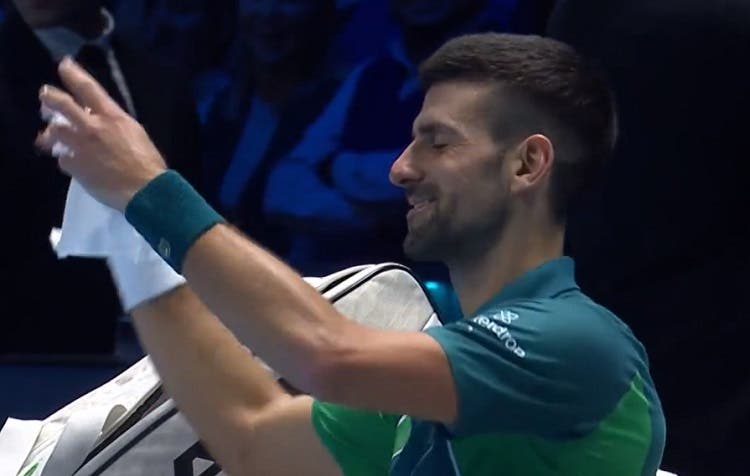 ¡Se enojó! Los polémicos gestos de Djokovic contra el público italiano en Copa Davis