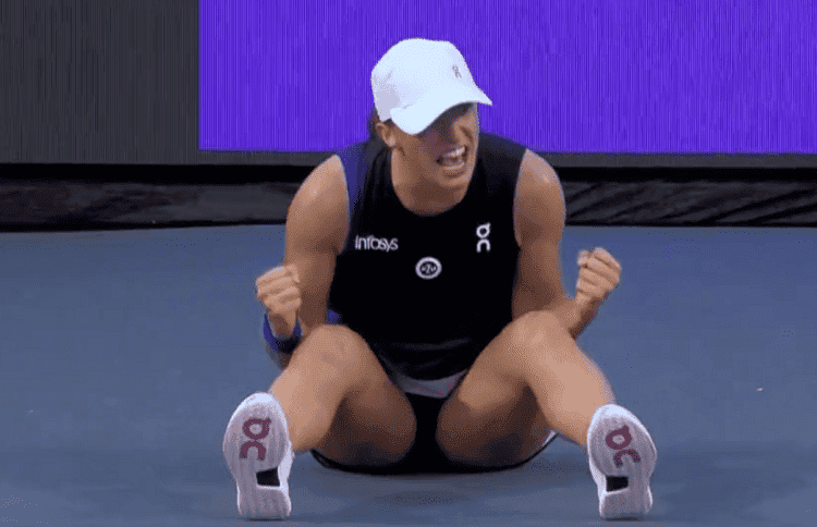 [VIDEO] El match point, emoción y alocado festejo de Iga Swiatek campeona del WTA Finals 2023